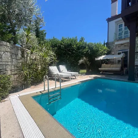 别墅 Private With Pool 150 M From The Sea - 4 Bathrooms - 8 People Çeşme