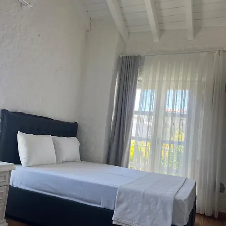 Villa Private With Pool 150 M From The Sea - 4 Bathrooms - 8 People Çeşme