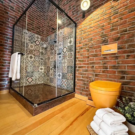 Private With Pool 150 M From The Sea - 4 Bathrooms - 8 People 别墅