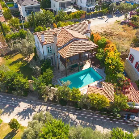 别墅 Private With Pool 150 M From The Sea - 4 Bathrooms - 8 People